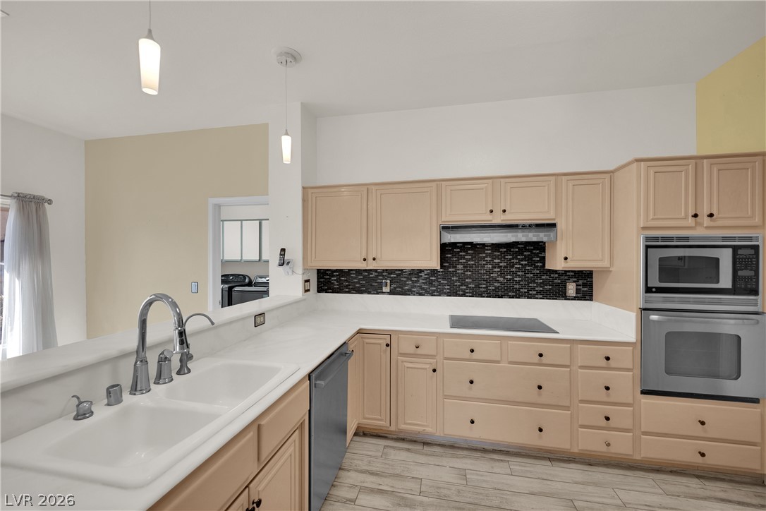 2808 Tumble Creek Court Property Photo 40