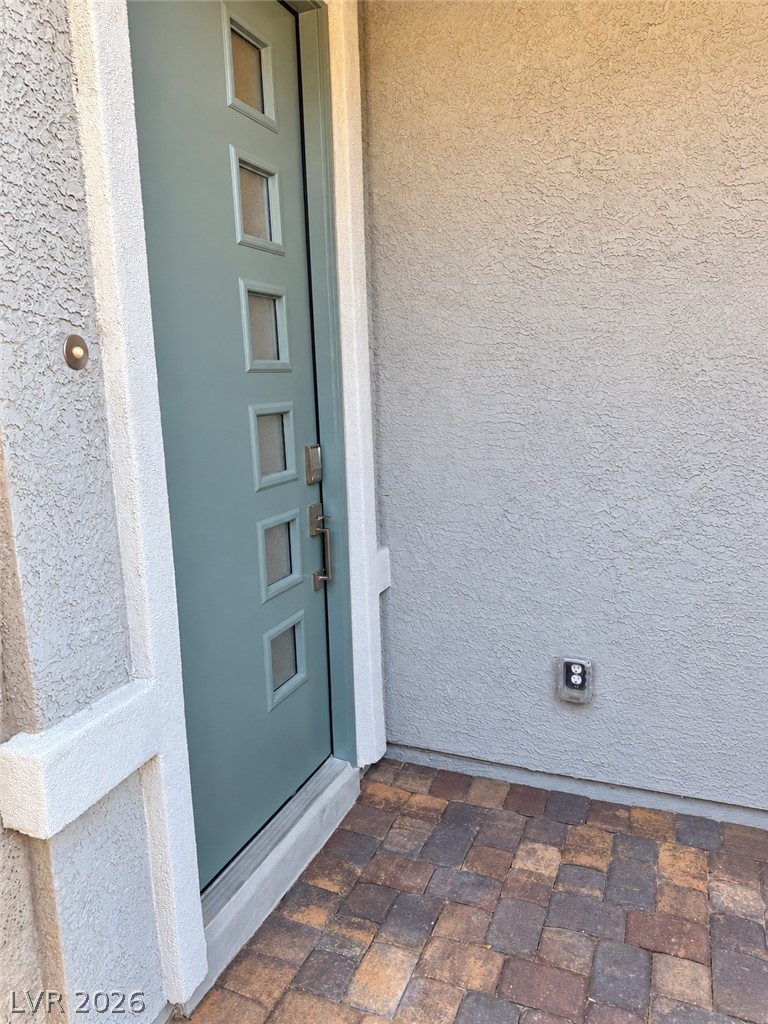 296 Fossil Falls Street Property Photo 3
