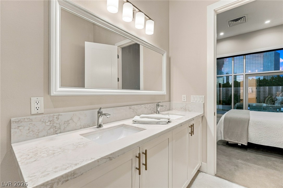 4585 Dean Martin Drive 204 Property Photo 18