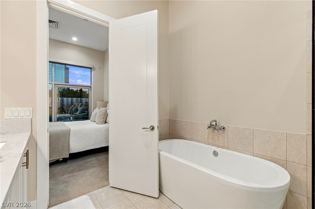 4585 Dean Martin Drive 204 Property Photo 19