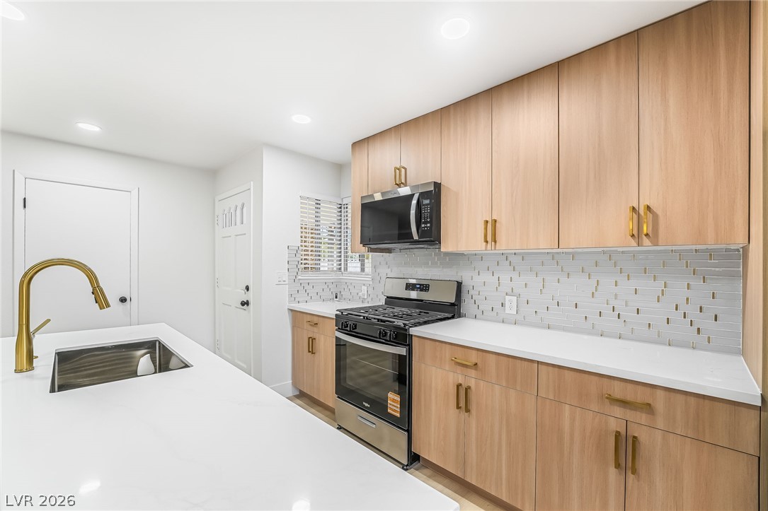 3869 Monthill Avenue Property Photo 15
