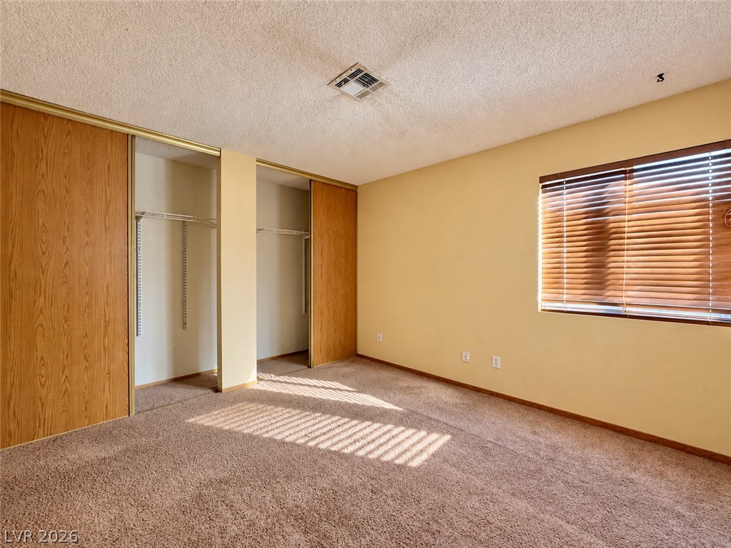 325 West Chesapeake Way Property Photo 12