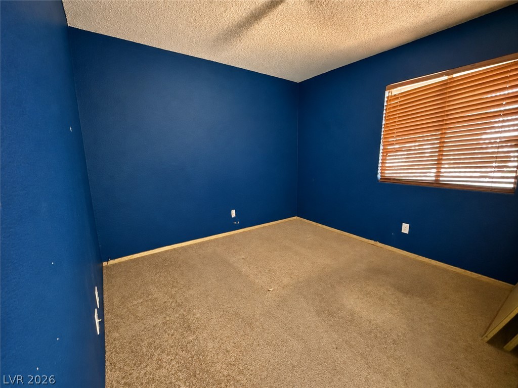 325 West Chesapeake Way Property Photo 13