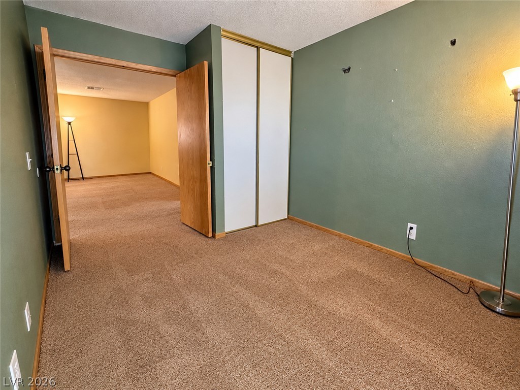 325 West Chesapeake Way Property Photo 14