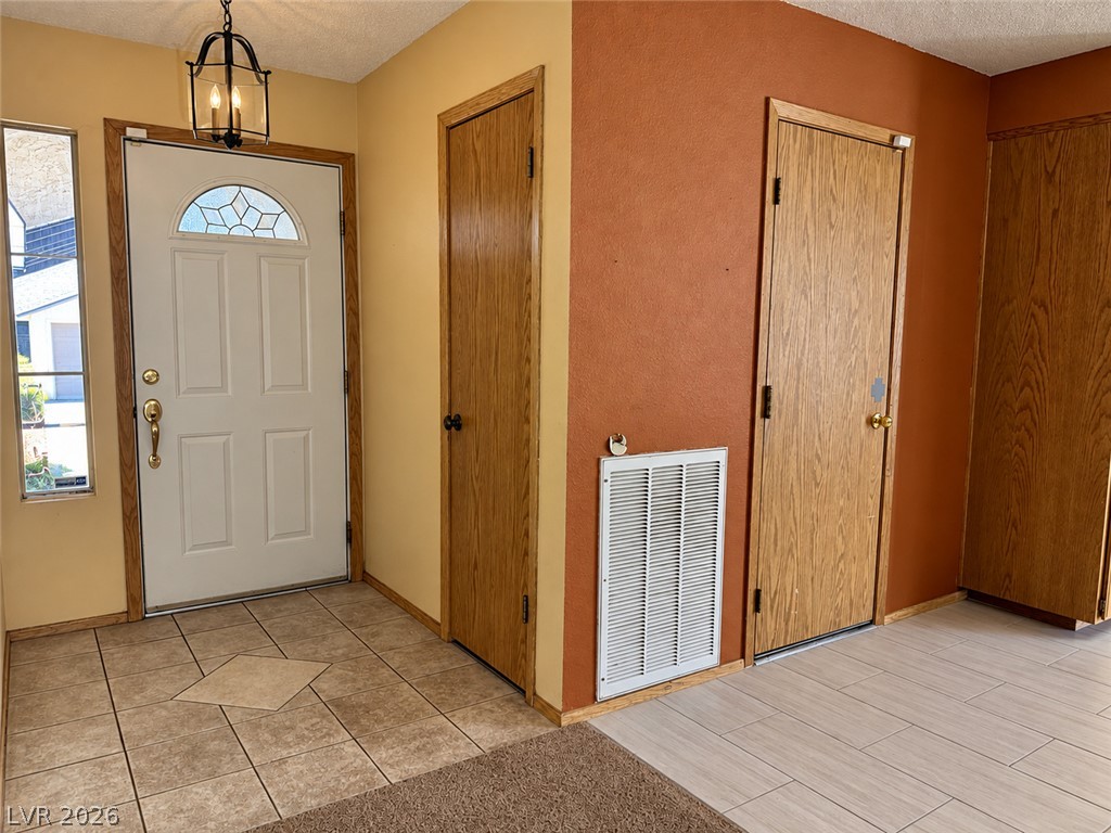 325 West Chesapeake Way Property Photo 21