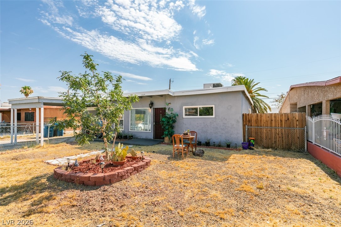 1325 Ardmore Street Property Photo 2