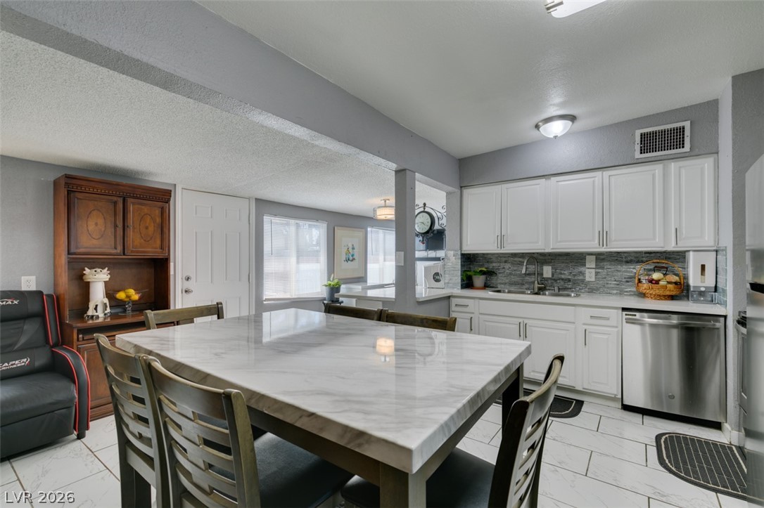 1325 Ardmore Street Property Photo 12