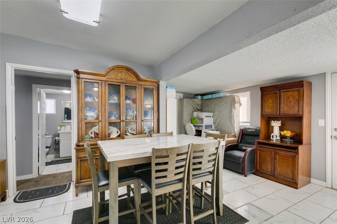 1325 Ardmore Street Property Photo 13