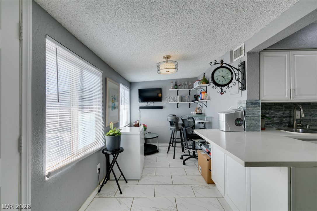 1325 Ardmore Street Property Photo 16