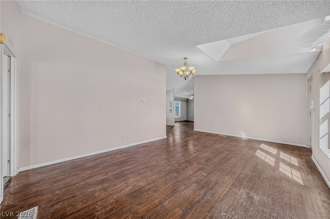 2520 West Simkins Road Property Photo 14