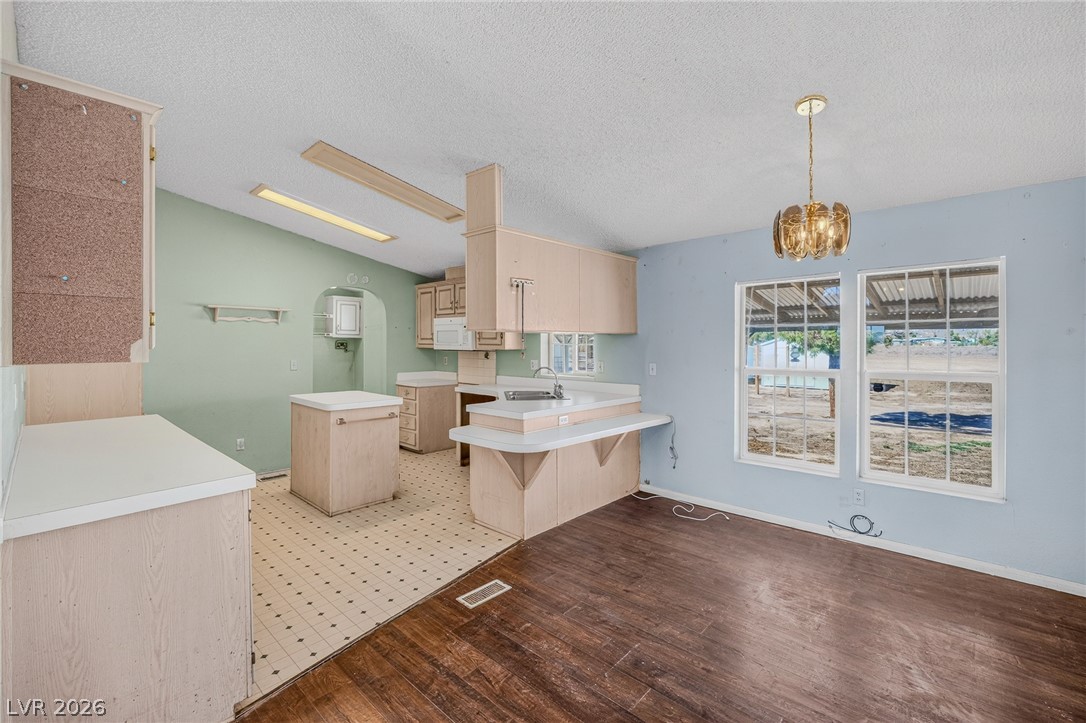 2520 West Simkins Road Property Photo 15