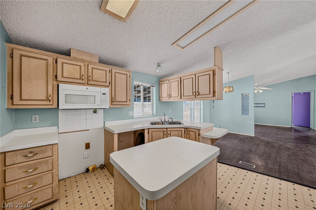 2520 West Simkins Road Property Photo 17