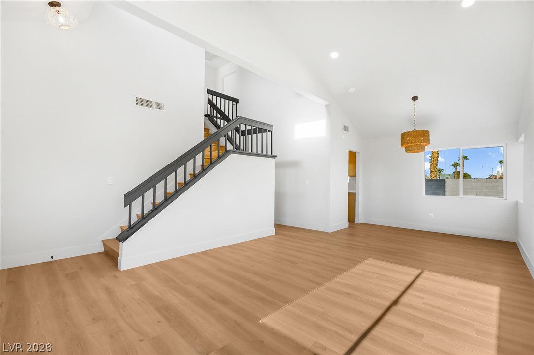 342 Clayton Street Property Photo 8