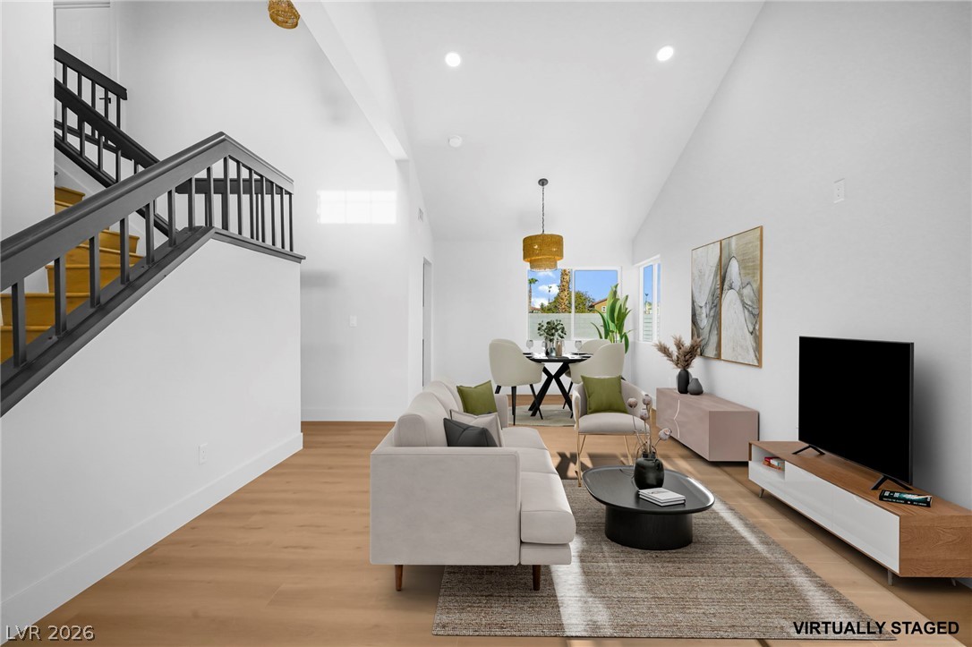342 Clayton Street Property Photo 9