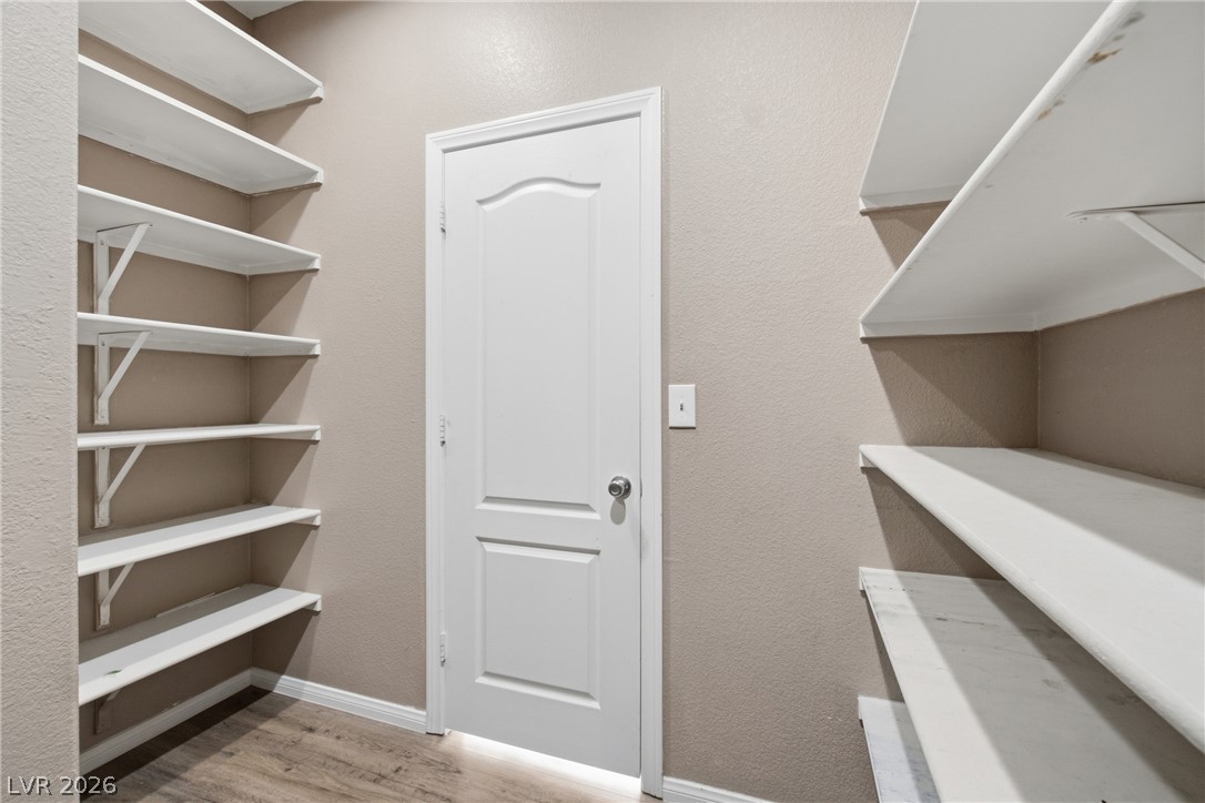 7809 Bear Tooth Cave Court Property Photo 44