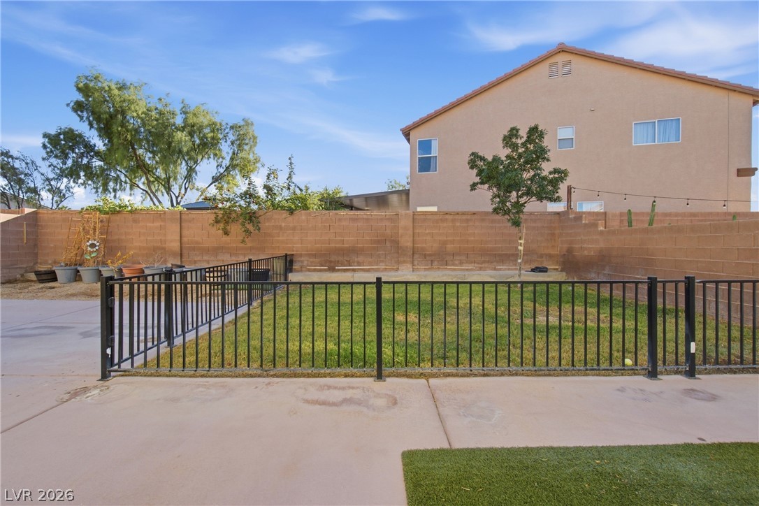 7809 Bear Tooth Cave Court Property Photo 77
