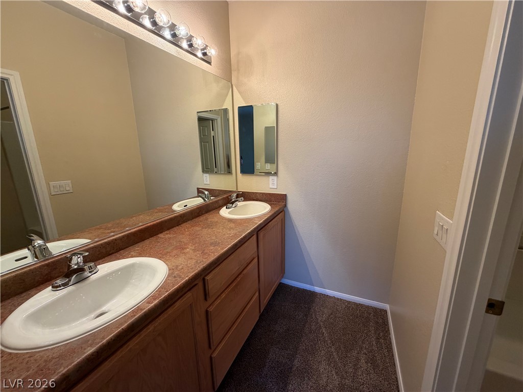 7715 Hampton Willows Lane Property Photo 14
