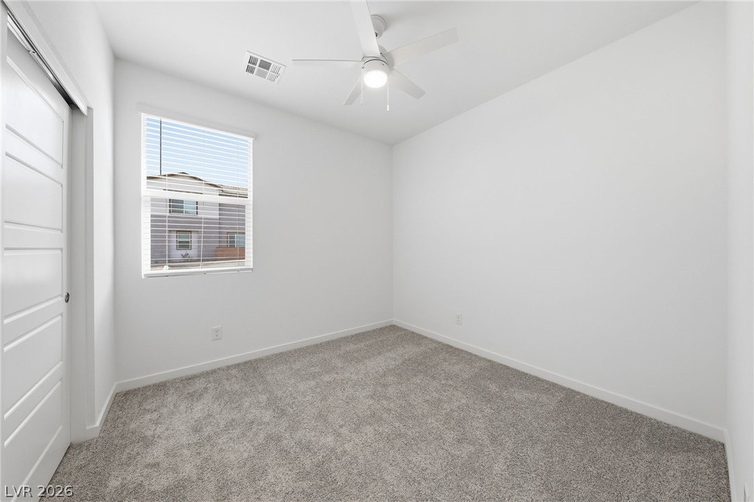 1531 Layla Crossing Avenue Property Photo 18