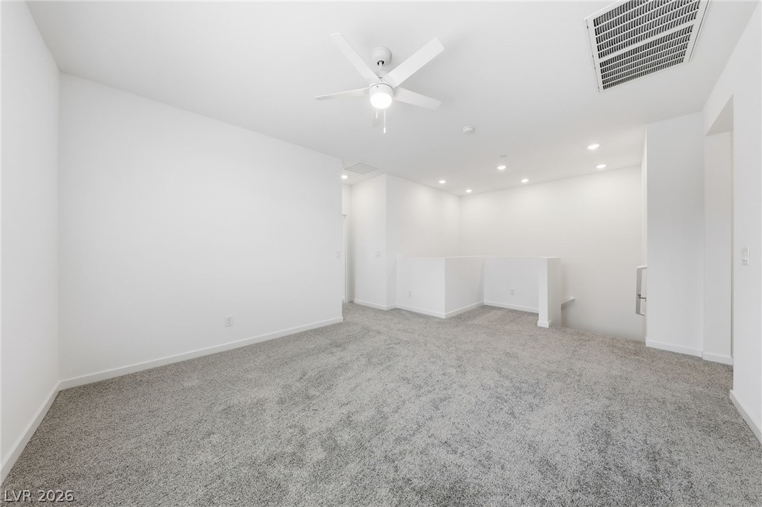 1531 Layla Crossing Avenue Property Photo 23