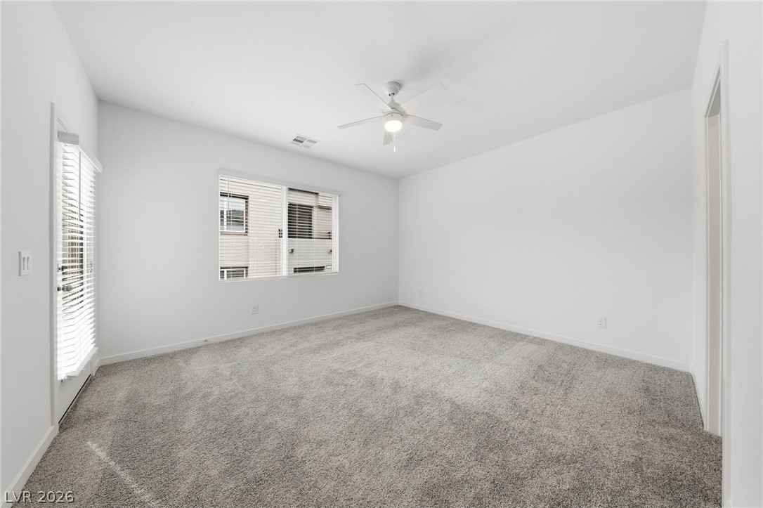 1531 Layla Crossing Avenue Property Photo 24