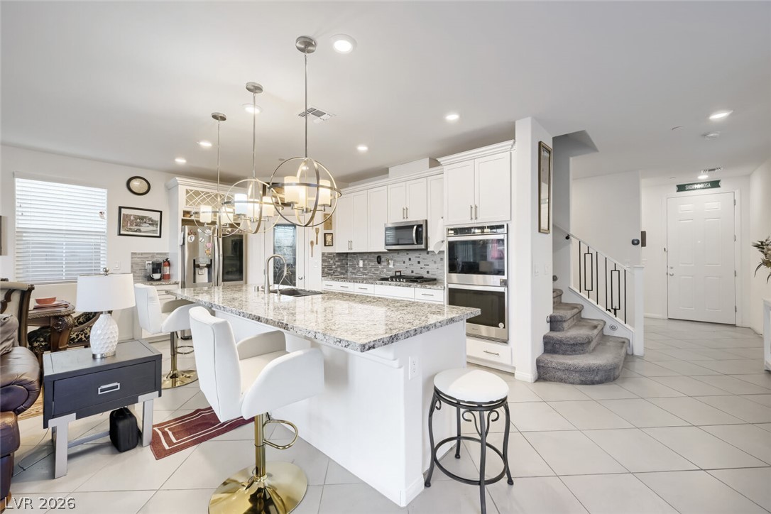 2274 Teatro Avenue Property Photo 3