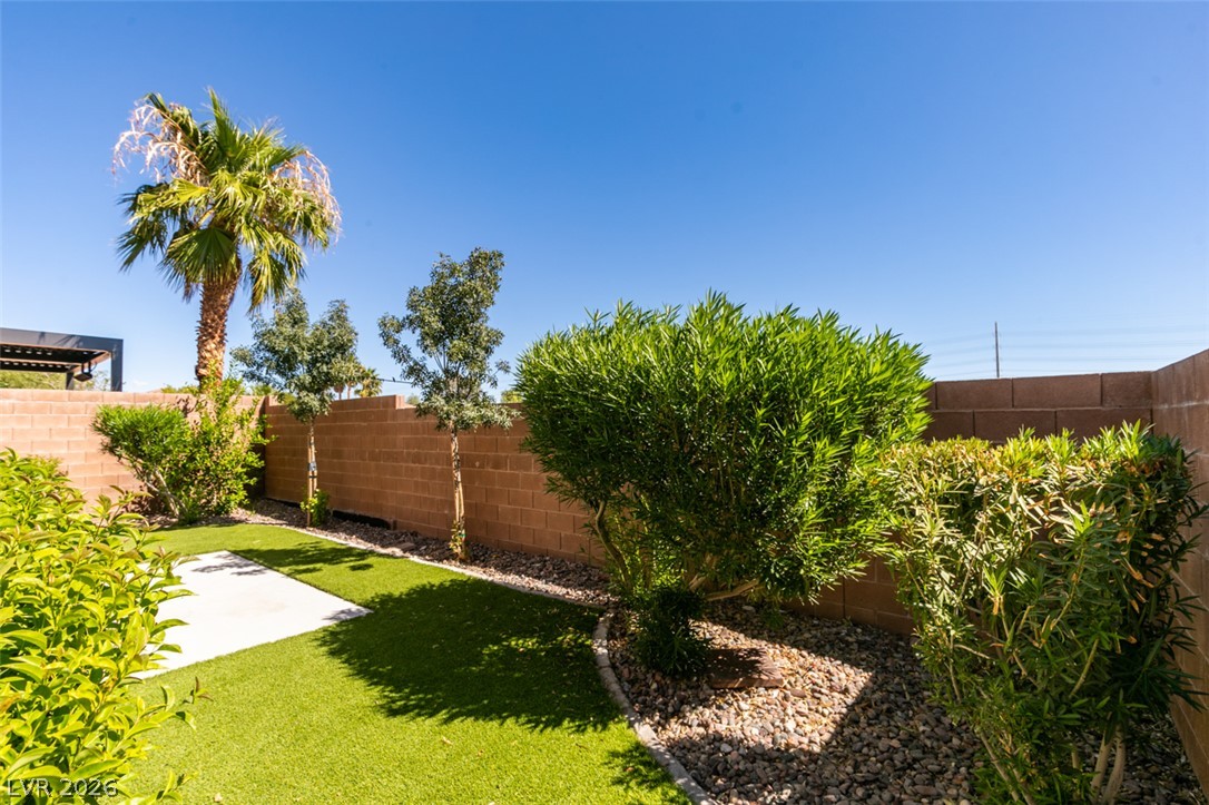 718 Sand Primrose Street Property Photo 36
