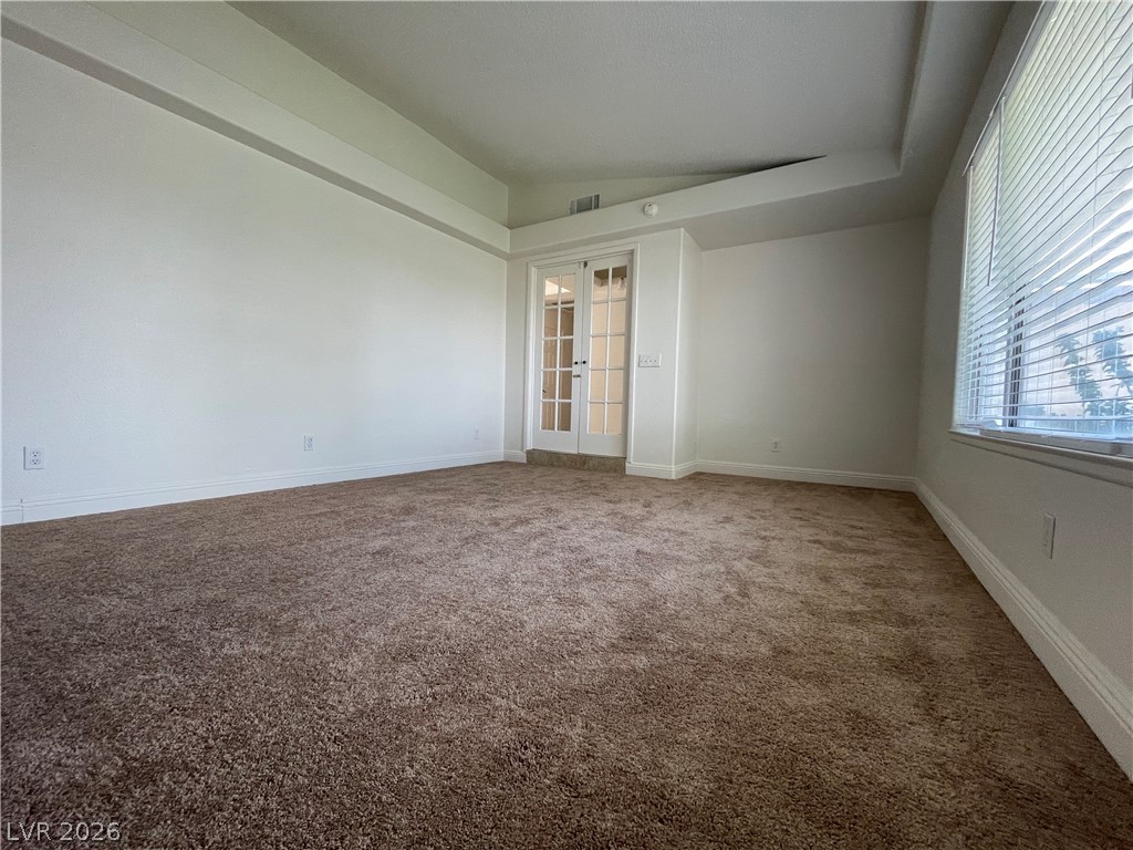 314 Tamarack Drive Property Photo 4