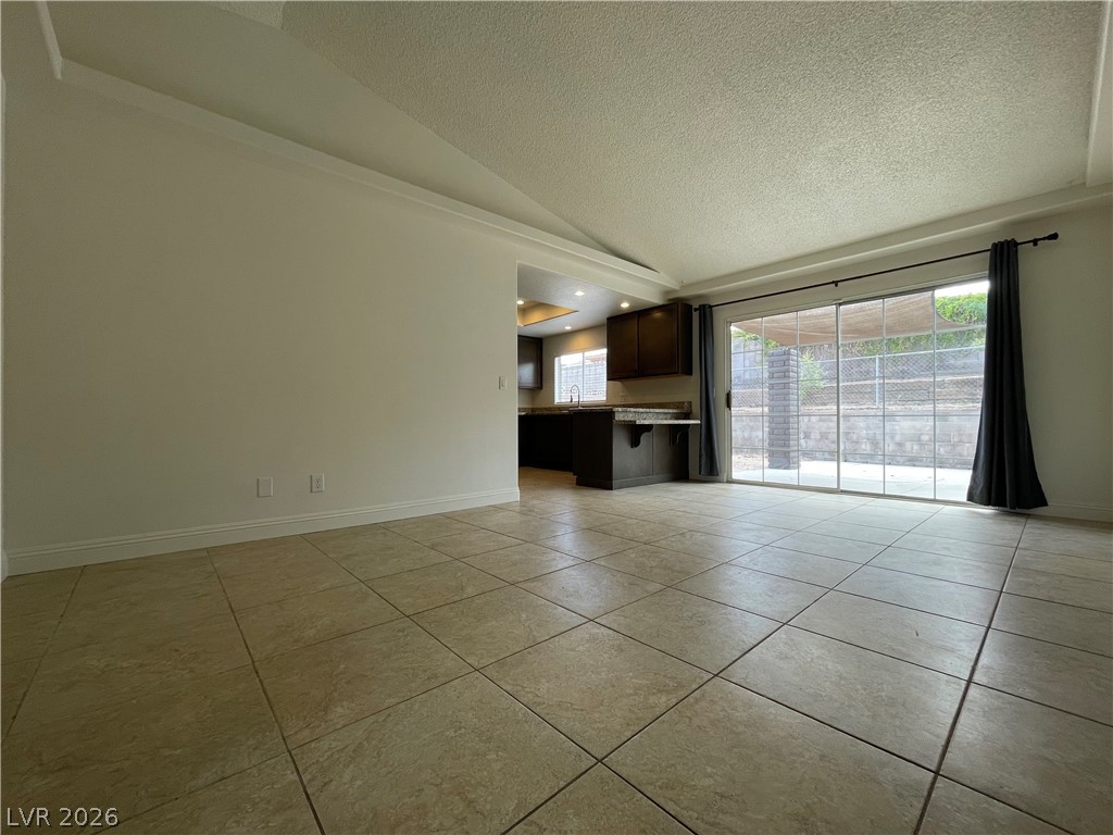 314 Tamarack Drive Property Photo 14