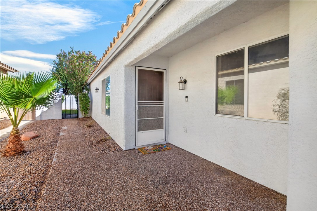 1528 Gaber Court Property Photo 4