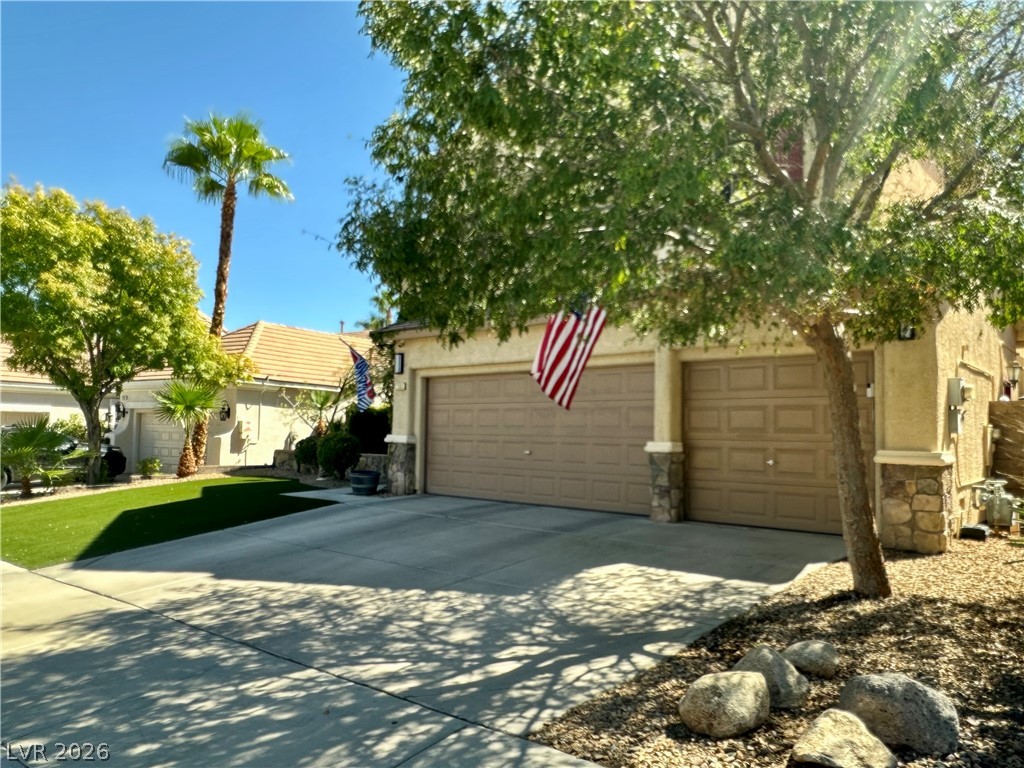 2289 Moresca Avenue Property Photo 2