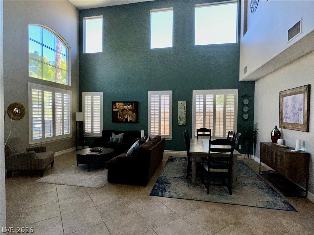 2289 Moresca Avenue Property Photo 5