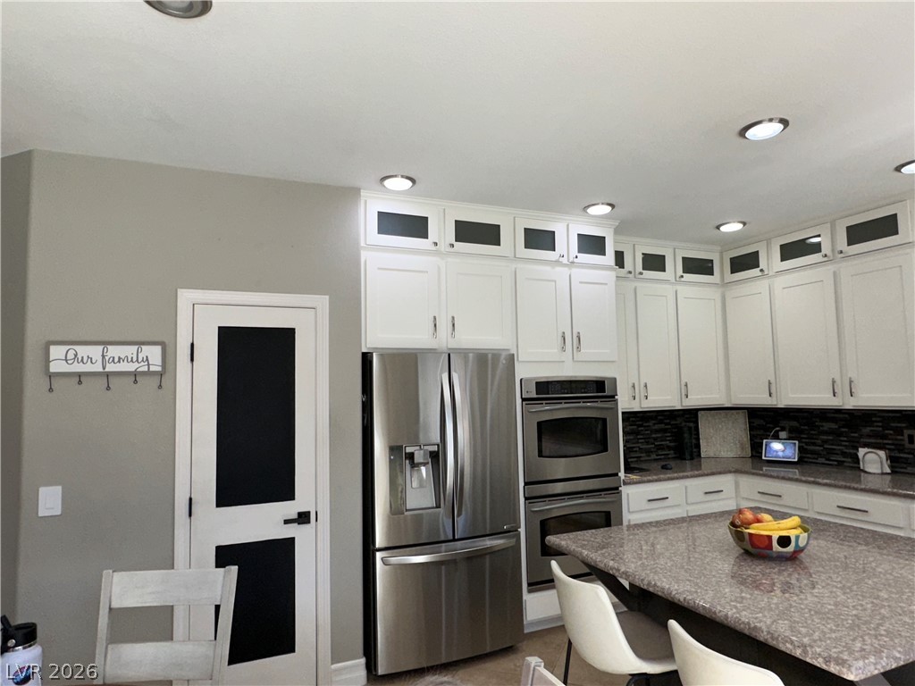 2289 Moresca Avenue Property Photo 8