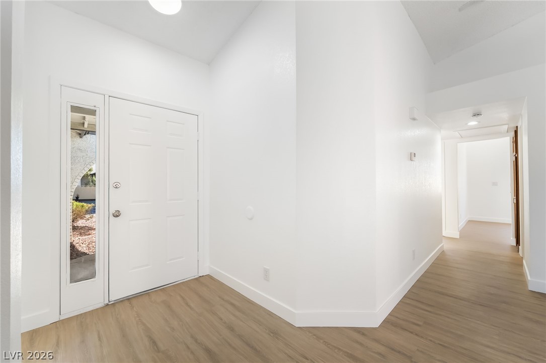 838 Anchor Drive Property Photo 2
