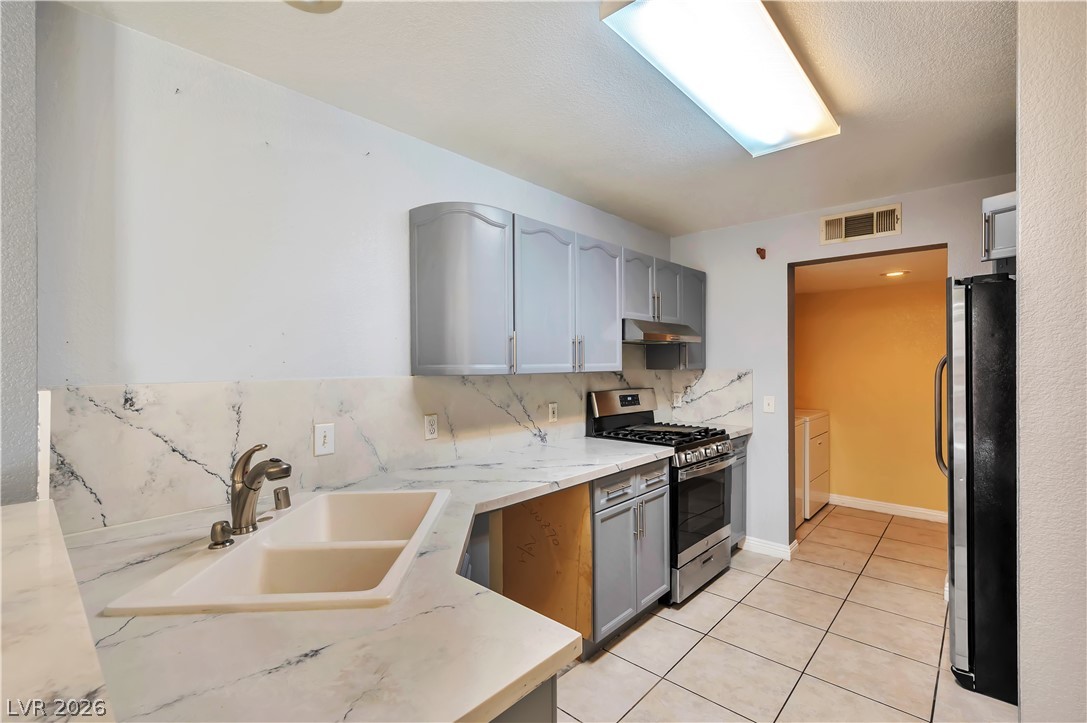 4306 Hilary Street Property Photo 4