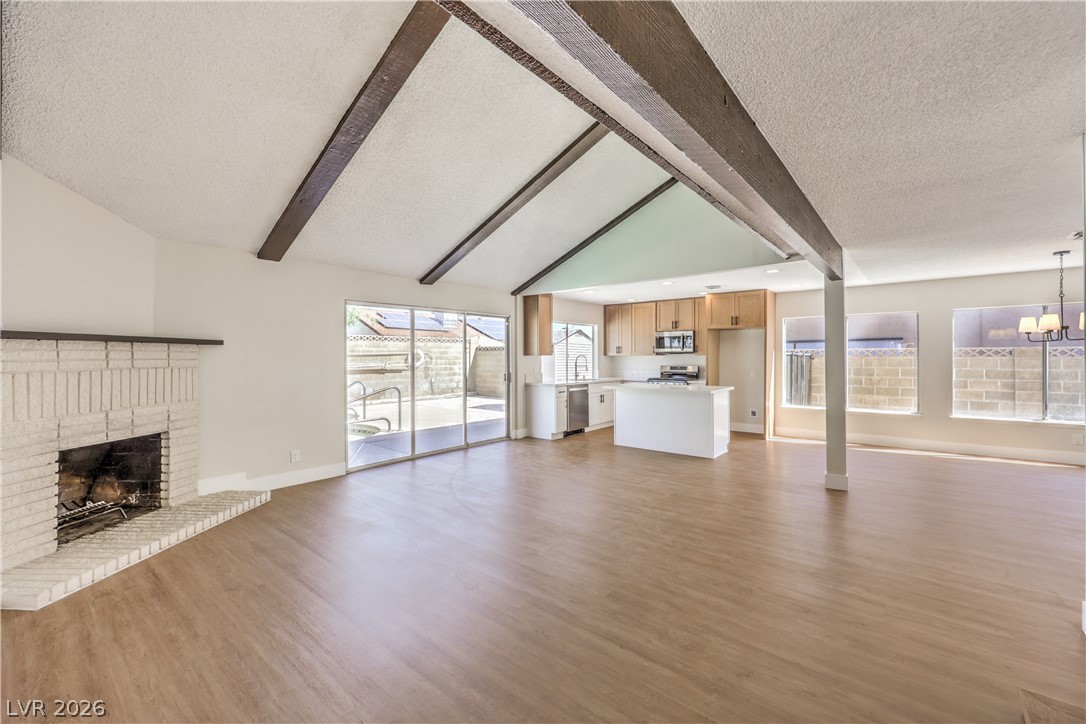 4506 Palencia Avenue Property Photo 8