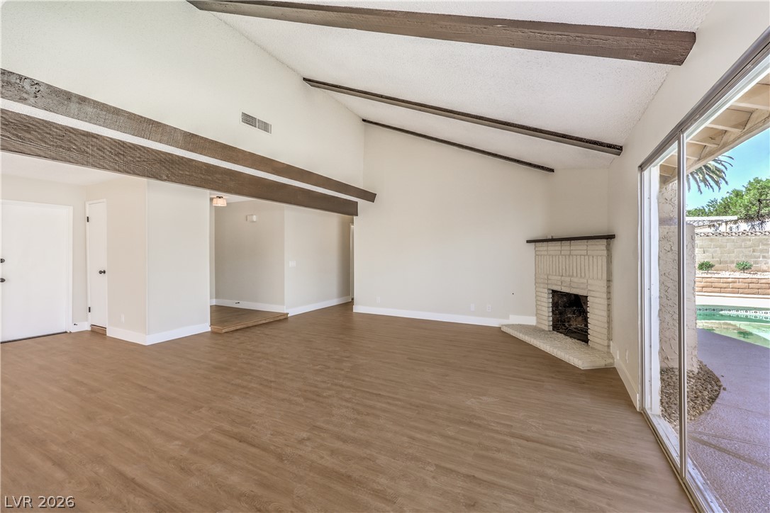 4506 Palencia Avenue Property Photo 10
