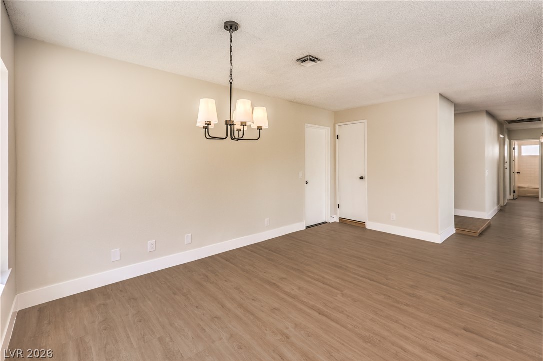 4506 Palencia Avenue Property Photo 12