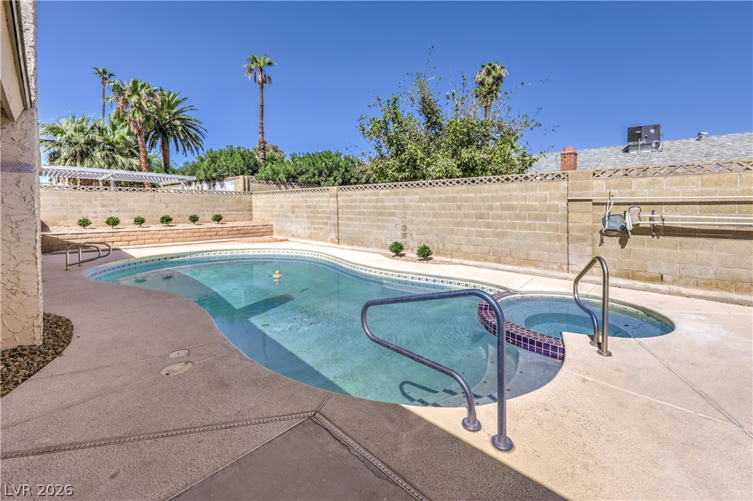 4506 Palencia Avenue Property Photo 22