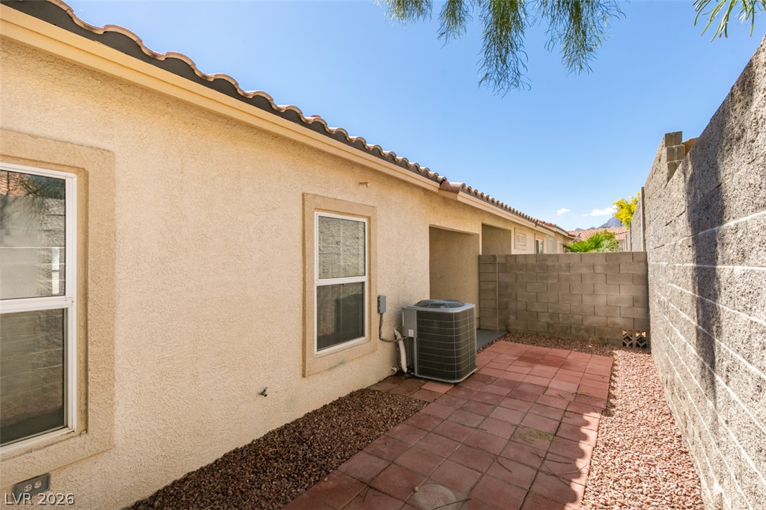 9712 Fionna Lane 102 Property Photo 30