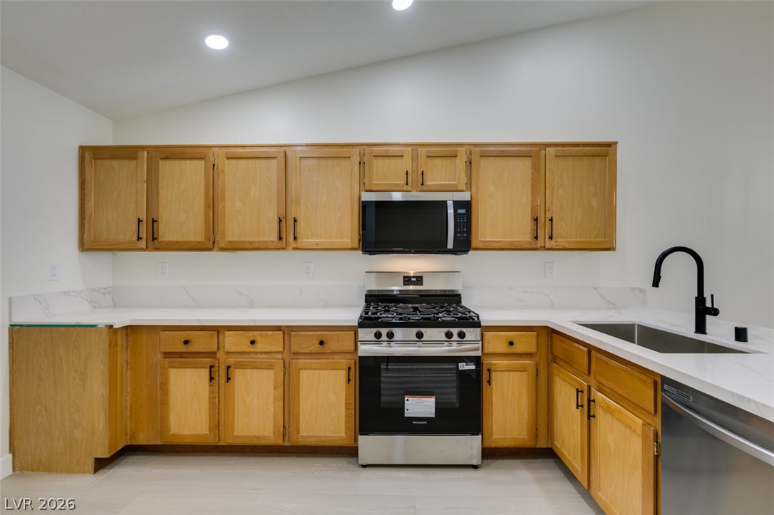 9712 Fionna Lane 102 Property Photo 43