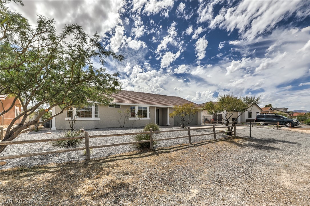 881 Lone Pine Road Property Photo 11
