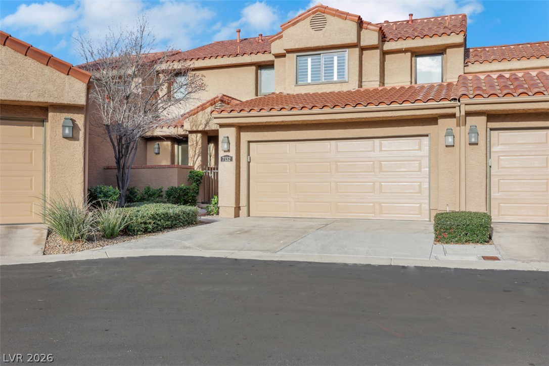 7132 Mission Hills Drive Property Photo 1