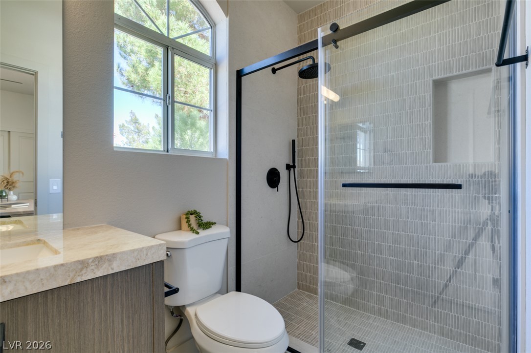 2897 Sunlit Glade Avenue Property Photo 7
