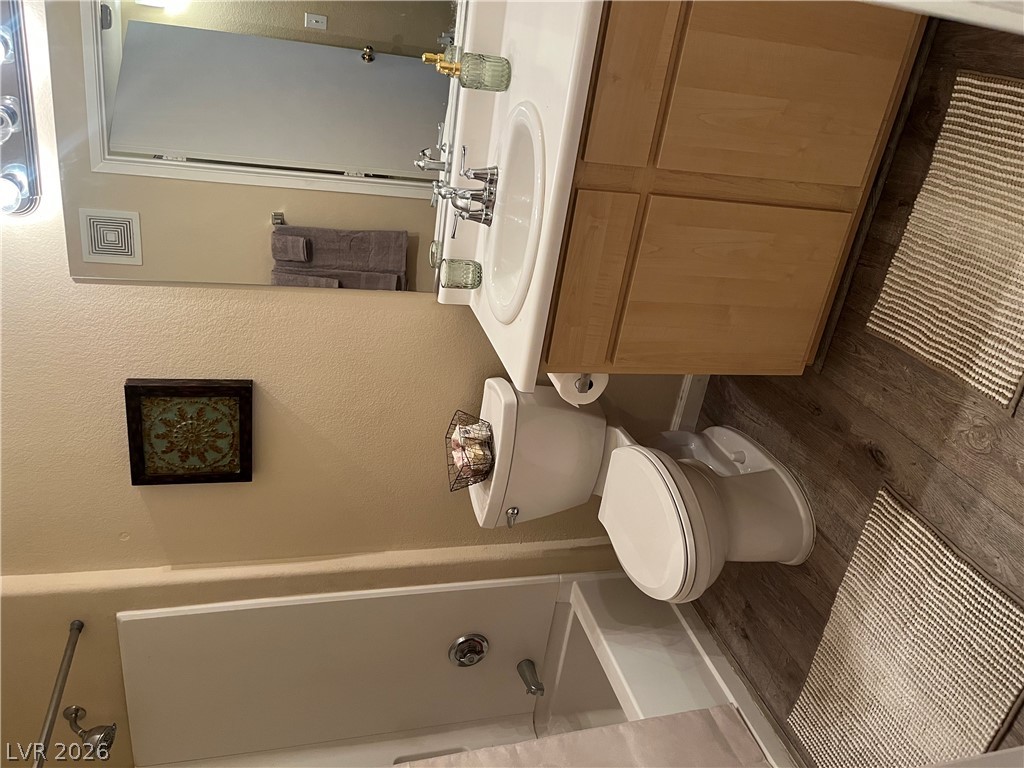 2821515 Property Photo 33