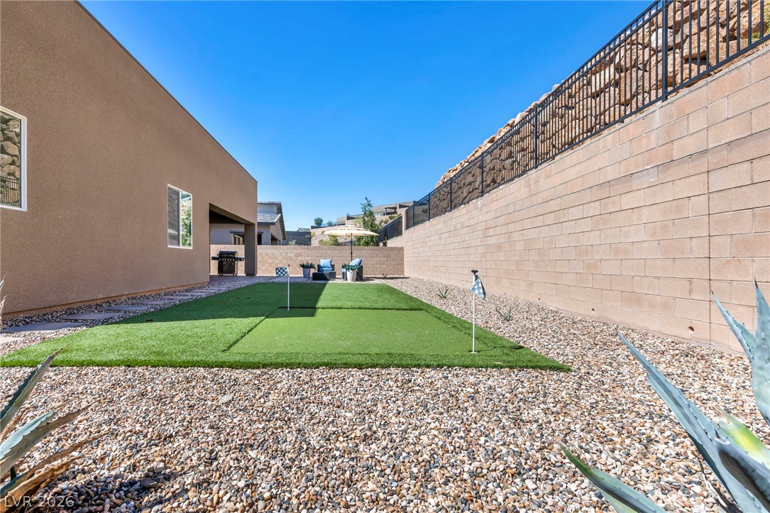 64 Reverie Heights Avenue Property Photo 8