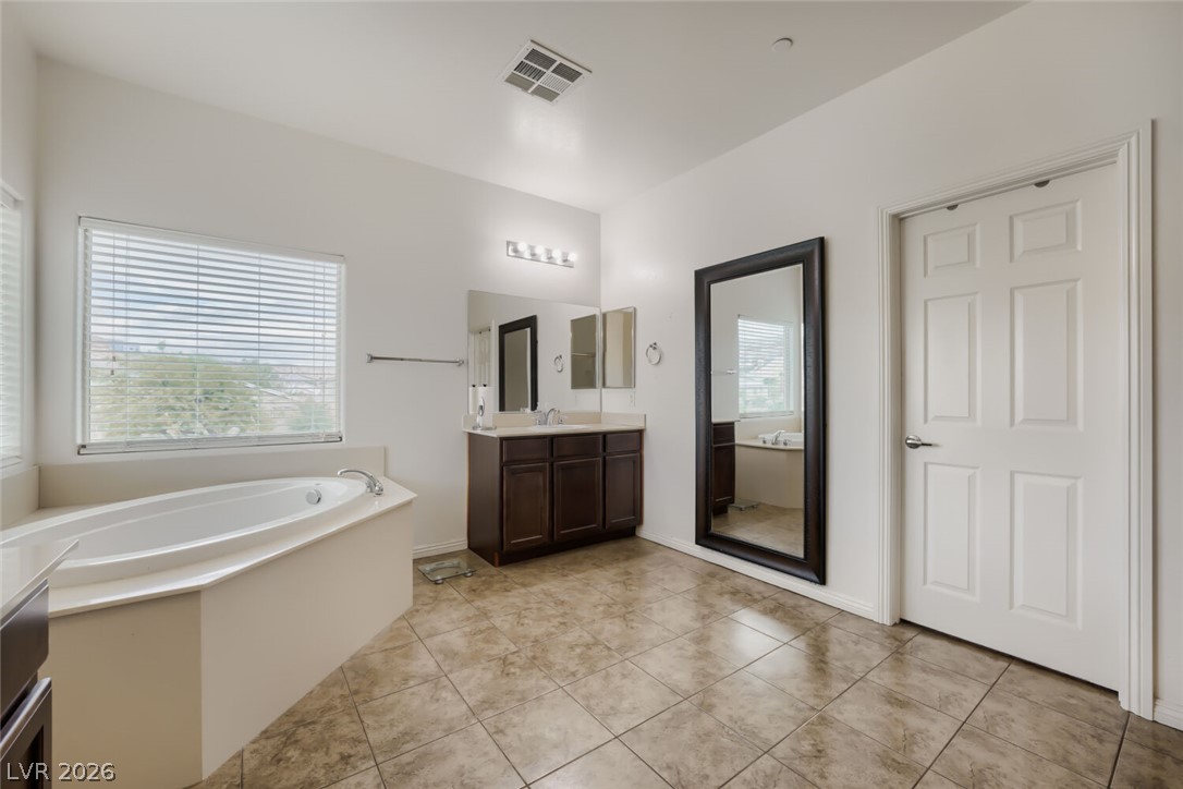 748 Flowing Meadow Drive Property Photo 13
