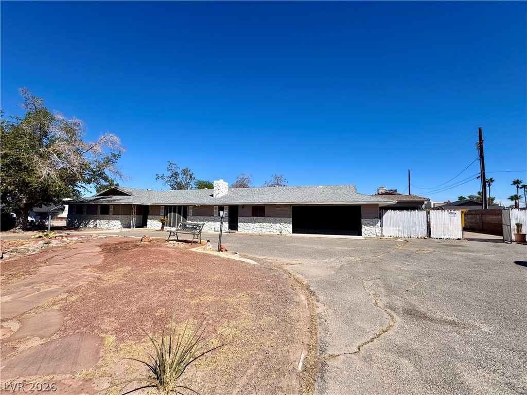 6930 South Valley View Boulevard Property Photo 9