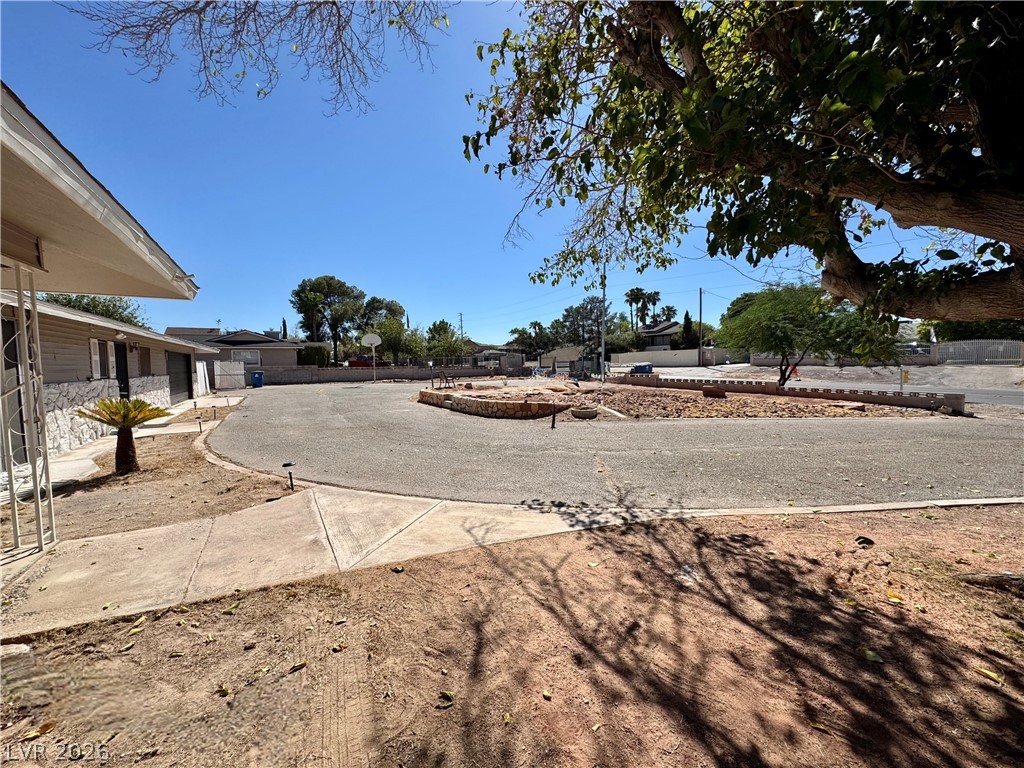6930 South Valley View Boulevard Property Photo 11