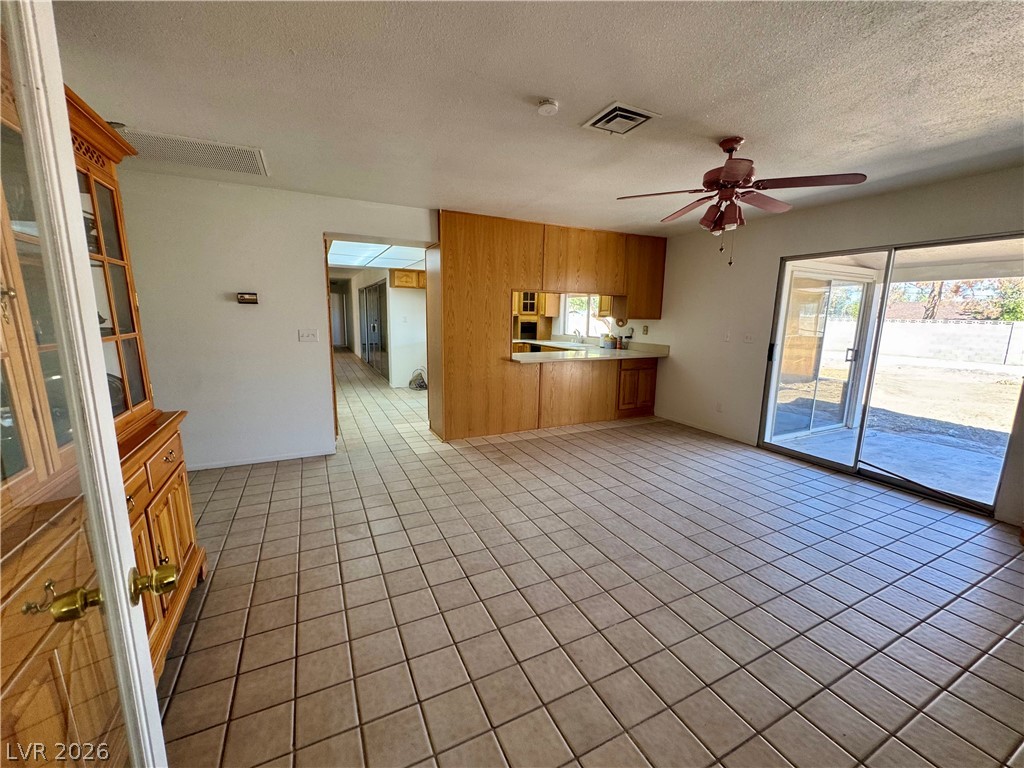 6930 South Valley View Boulevard Property Photo 33