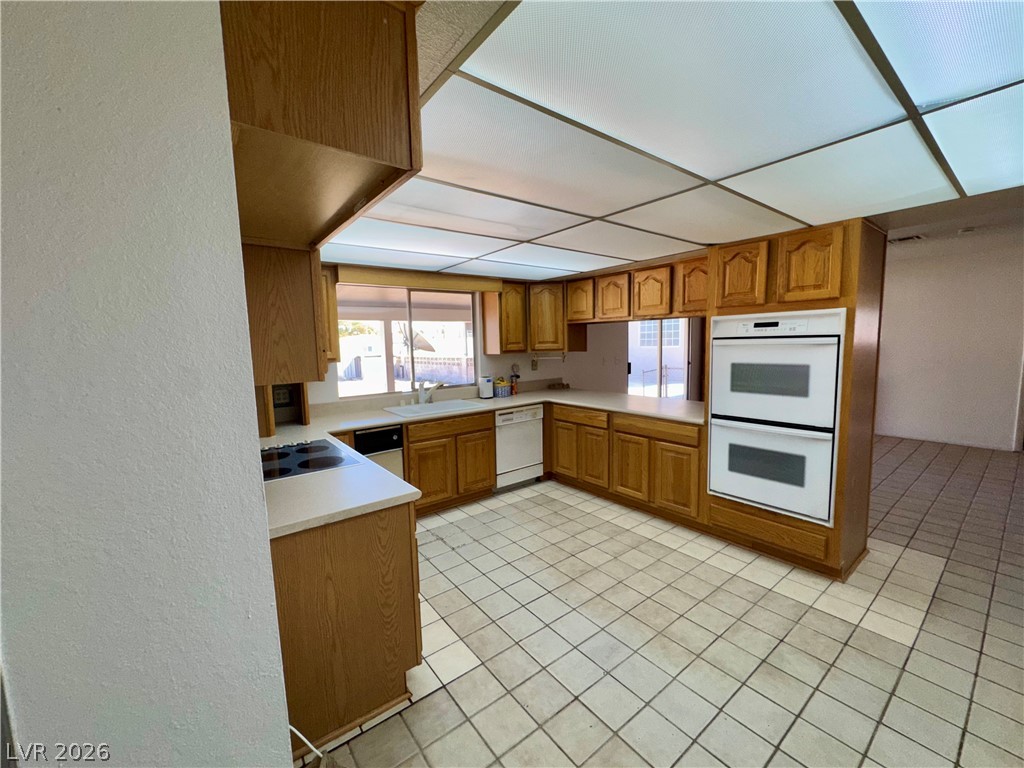 6930 South Valley View Boulevard Property Photo 41
